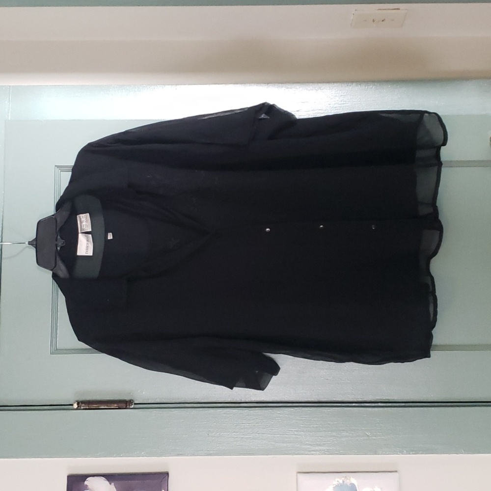 Fashion Bug Black Buttondown Blouse with sheer overlay Short Sleeve size 26/28